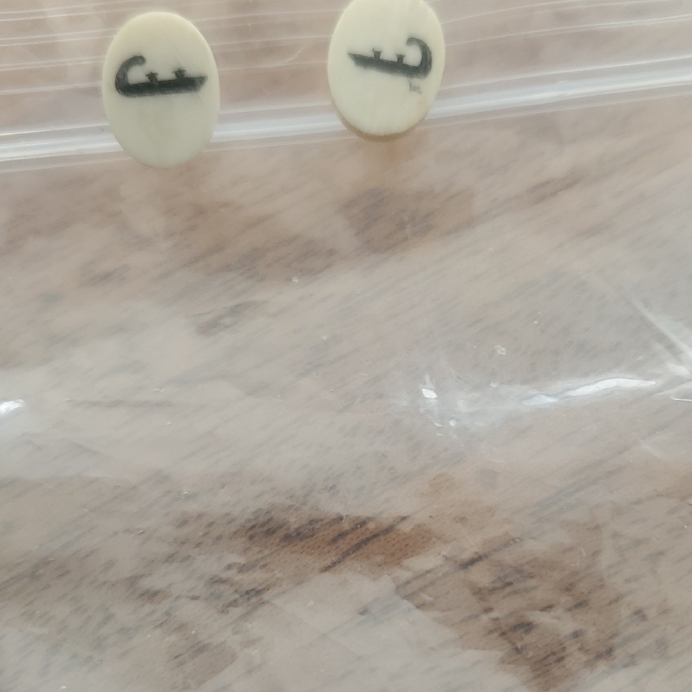 Elegant Cream and Black Earrings